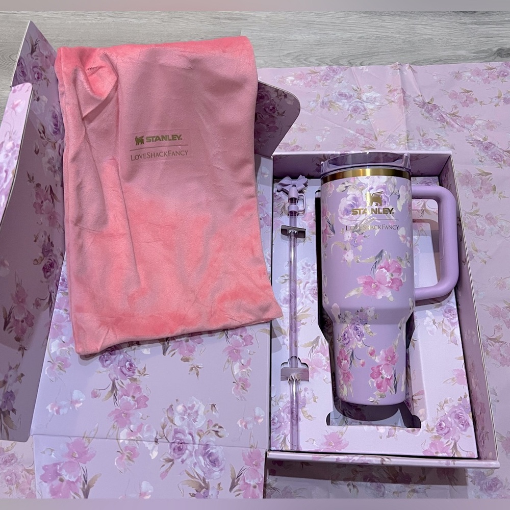 The Stanley X LoveShackFancy Quencher